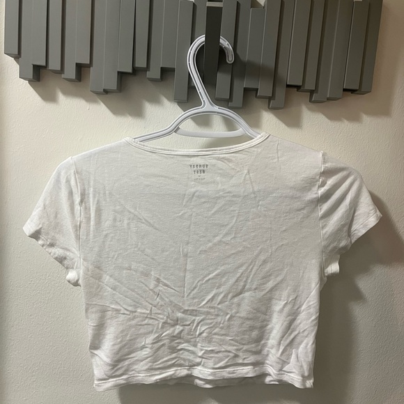 Sunday Best Cropped Top - Picture 2 of 5